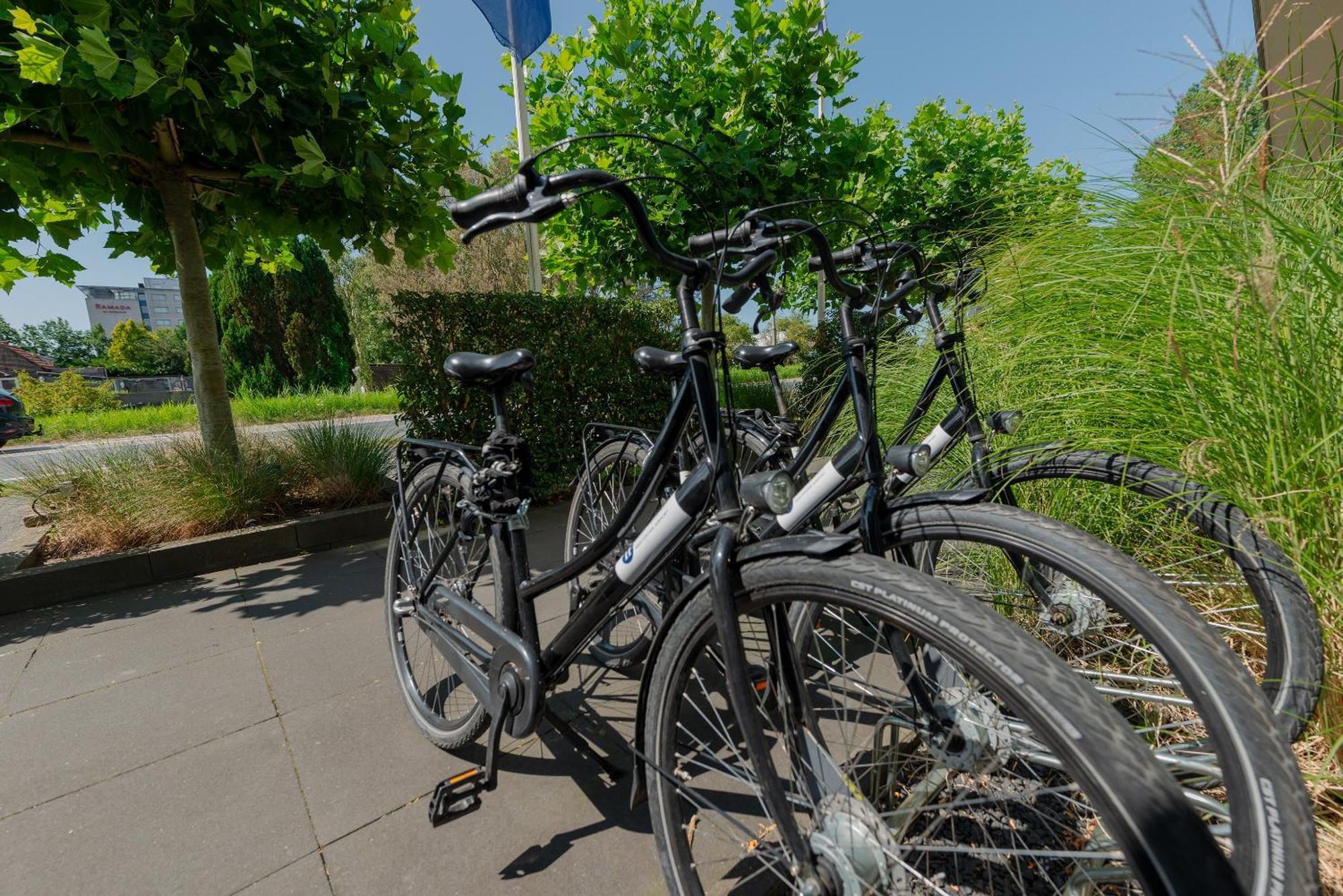 Hotel Herbergh Amsterdam Airport 3*