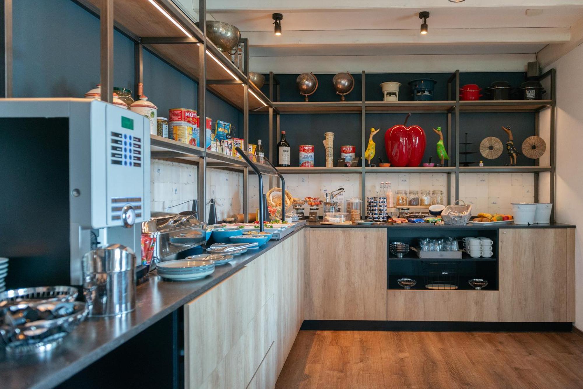 Boutique Herbergh Amsterdam Airport Free Parking Hotel